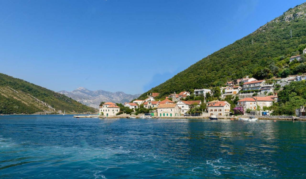 Villa House By The Sea Teodo Esterno foto