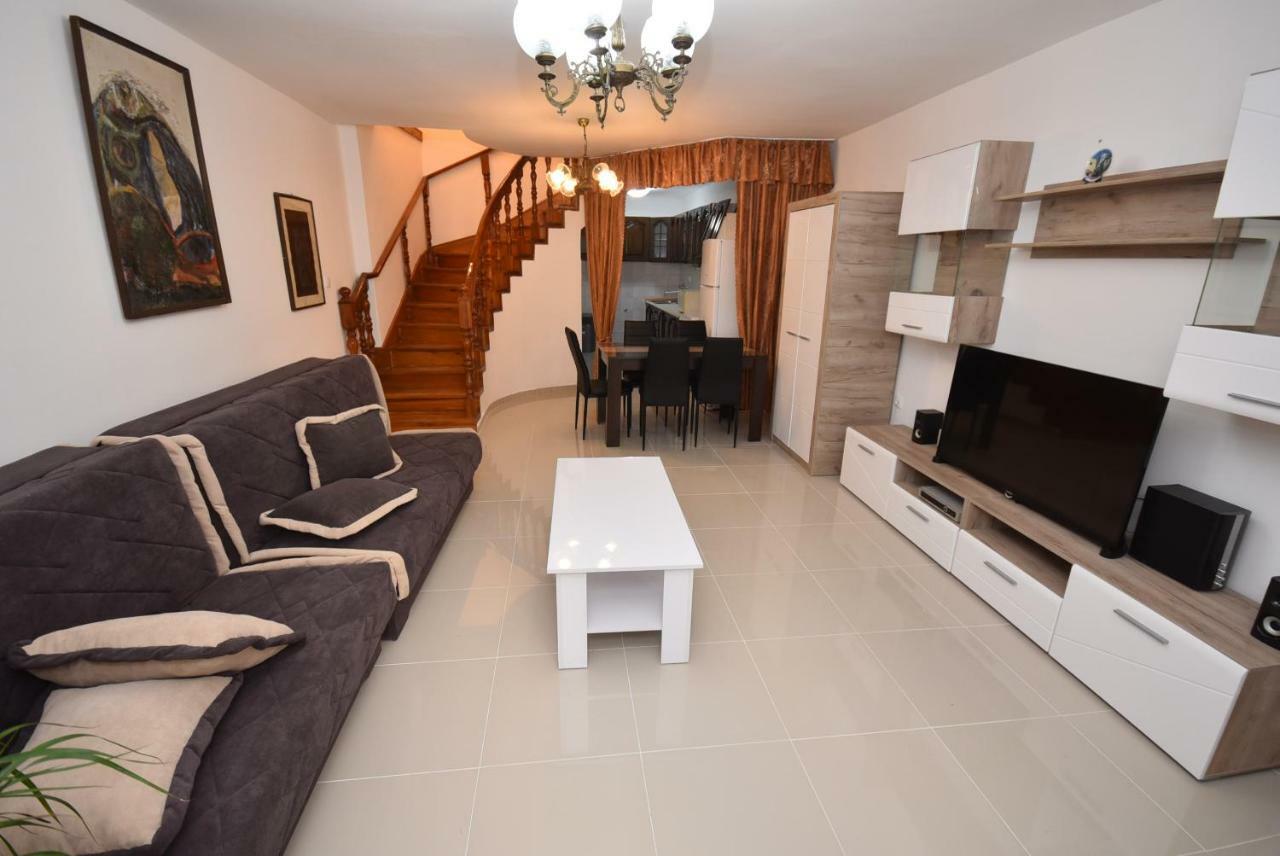 Villa House By The Sea Teodo Esterno foto